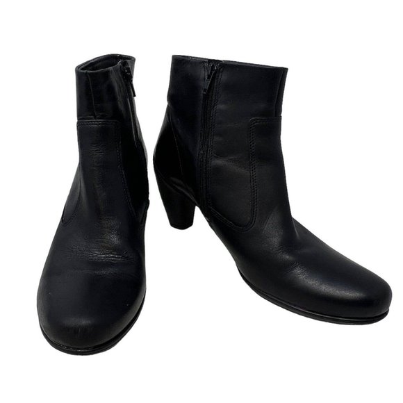 Ecco Hanna‎ Black Leather Heeled Ankle Bootie Boots Zip Side Classic Button Sz 8 - Picture 1 of 8